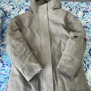Lululemon winter warrior pool parka